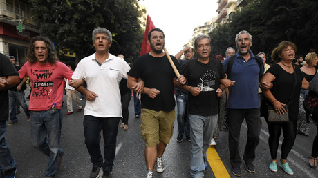 Grèce : plusieurs centaines de personnes manifestent contre les mesures d’austérité à Thessalonique