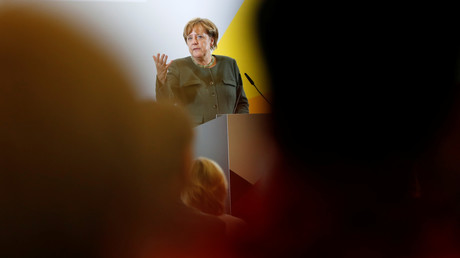 Quand Merkel compare à la réunification de l'Allemagne le rattachement de la Crimée à la Russie 
