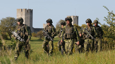 Soldats suédois en patrouille, illustration ©TT News Agency / Soren Andersson / Reuters