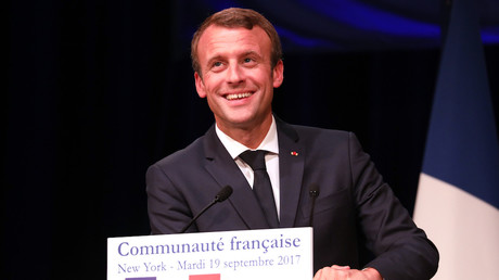 «J'ai décidé de sortir de l'Etat de droit» : Macron imite Collomb avec un nouveau lapsus