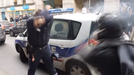 «J'ai cru mourir» : le «policier kung-fu» attaqué quai de Valmy témoigne au procès de ses agresseurs