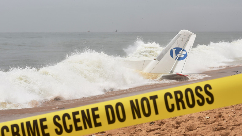 Côte d'Ivoire : un avion affrété par l'armée française s'écrase au large d'Abidjan, 4 morts (IMAGES)