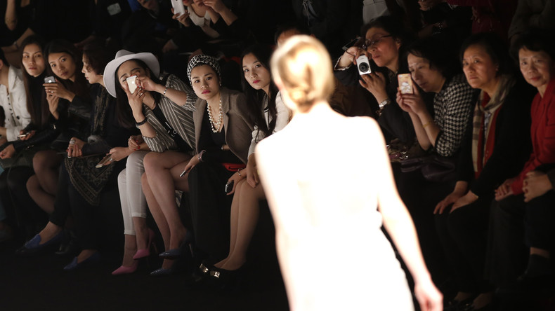 Le décès d'un mannequin russe de 14 ans en Chine choque la Russie