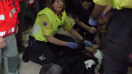 Catalogne : un homme blessé à l'œil par une balle en caoutchouc tirée par la police (VIDEOS)