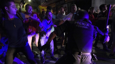 Référendum en Catalogne : retour en images sur les violences qui ont émaillé la journée (VIDEO)