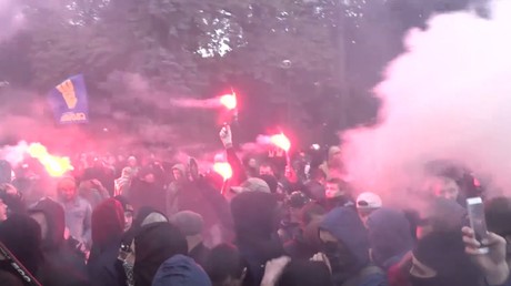 Manifestation en Ukraine contre la prolongation de la loi sur le «statut spécial» du Donbass