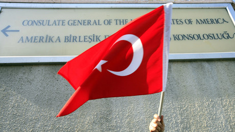 Les tensions diplomatiques entre Washington et Ankara virent à la guerre des visas