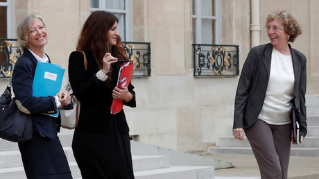 «Avez-vous banni le terme Mademoiselle ?» : le ministère du Travail promeut l'écriture inclusive