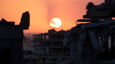 Syrie : les djihadistes étrangers seront-ils autorisés à fuir la ville de Raqqa ?