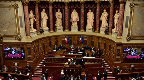Envoyé Spécial met en lumière le détournement supposé de près de 8 millions d'euros au Sénat