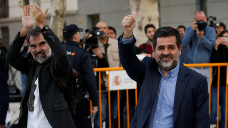 Les chefs des deux principales associations indépendantistes catalanes en détention préventive