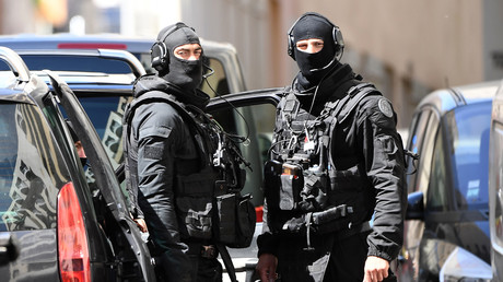 Des policiers des forces d'intervention antiterroristes