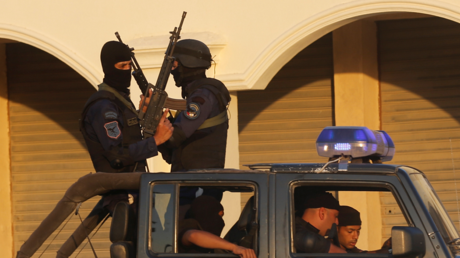 Au moins 35 policiers et soldats égyptiens tués dans des combats avec des islamistes