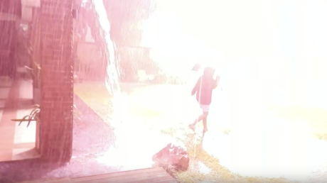 Argentine : une mère filme le moment où la foudre tombe juste à côté de son enfant (VIDEO CHOC)