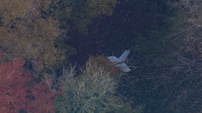 Royaume-Uni : collision entre un petit avion et un hélicoptère près de Londres (IMAGES)