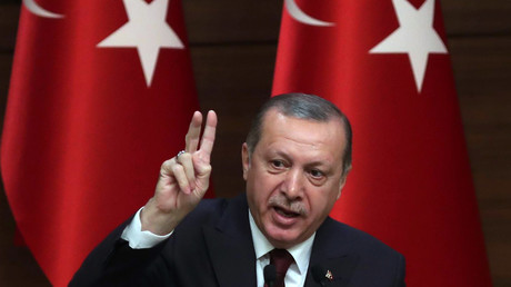 «L'islam modéré»: un concept inventé en Occident pour affaiblir la religion musulmane, selon Erdogan