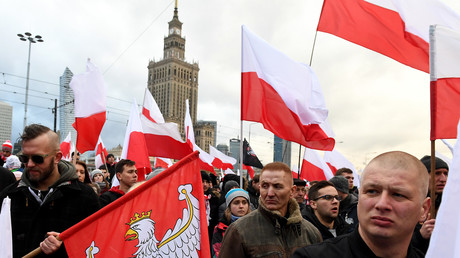Participants à la marche pour commémorer le jour de l'indépendance de la Pologne. à Varsovie, le 11 novembre 2017.
