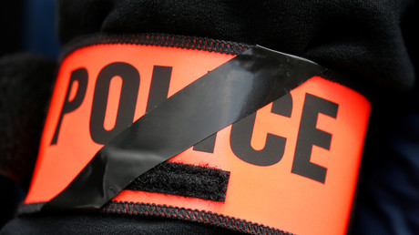 Après le triple-meurtre de Sarcelles, la police restera armée, assure le ministre de l'Intérieur