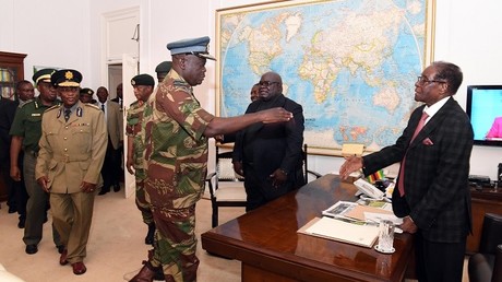 Zimbabwe : dans la tourmente, Mugabe s'exprime devant la nation, sans annoncer sa démission