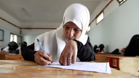 Choix ou contrainte ? Au Royaume-Uni, les écolières voilées seront interrogées par les inspecteurs