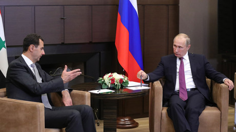 Vladimir Poutine et Bachar el-Assad lors des pourparlers à Sotchi  le 20 novembre 