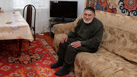 Il voulait à nouveau lire le coran : un Russe qui aurait 121 ans recouvre la vue après une opération