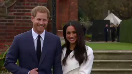 Le prince Harry et Meghan Markle annoncent leurs fiançailles au Palais de Kensington
