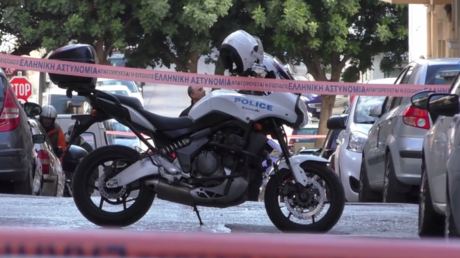 Grèce : la police saisit des explosifs sur trois sites avant l'arrivée d'Erdogan, neuf arrestations
