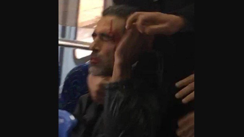 Des contrôleurs ferroviaires tunisiens filmés en train de tabasser un fraudeur (VIDEO)