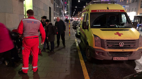 Source d'intenses spéculations, une ambulance russe dans les rues de Stockholm affole la toile