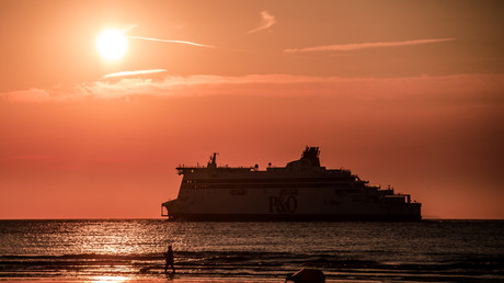Port de Calais : un ferry transportant 300 personnes s'échoue sans faire de blessés