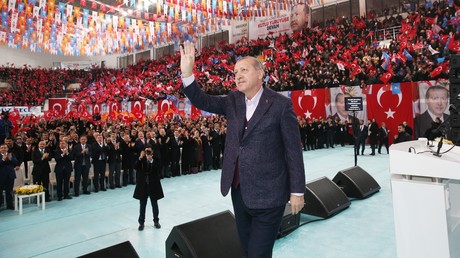 Recep Erdogan lors de son discours à Sivas le 10 décembre