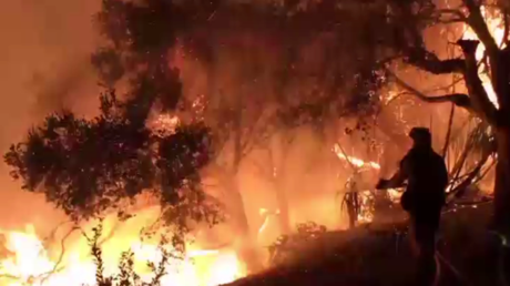Californie : Santa Barbara toujours dans les flammes