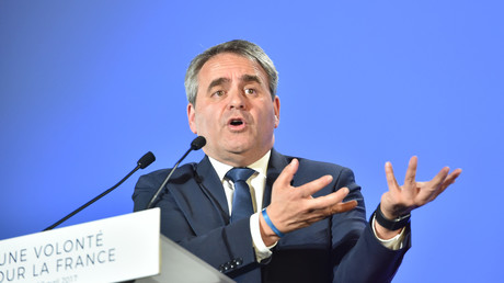 Xavier Bertrand claque la porte des Républicains après l'élection de Laurent Wauquiez