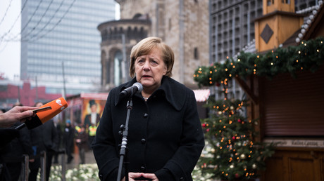 La chancelière allemande Angela Merkel aux commémorations de l'attentat du marché de Noël de Berlin un an après le 19 décembre 2016.

