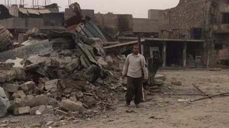 Plus de cinq mois après la libération de Mossoul, les habitants survivent toujours dans une ville en ruine, photo ©RT