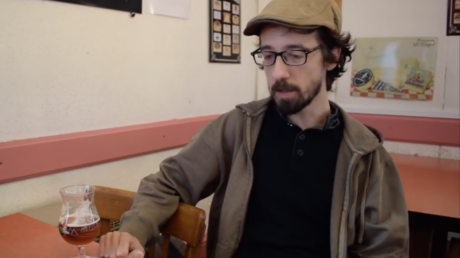 Exhumée de Twitter, une vidéo du YouTubeur Usul appelant à «tabasser les flics» soulève un tollé