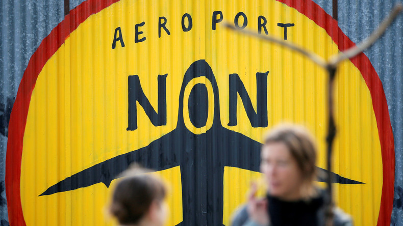 Fake news ou scoop ? Le projet d'aéroport de NDDL abandonné selon Bourdin, l'Elysée dément