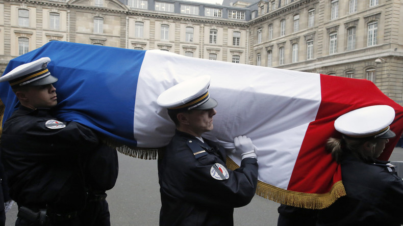 «Héroïne de la République» : la classe politique rend hommage à la policière Clarissa Jean-Philippe