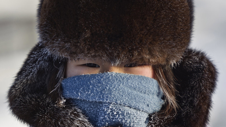Dans le village le plus froid du monde, en Sibérie, la vie s'écoule normalement par -62°C (IMAGES)