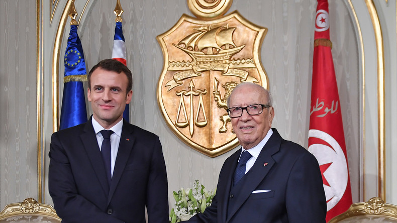 Emmanuel Macron à Tunis : «La France doit soutenir la jeune démocratie tunisienne»