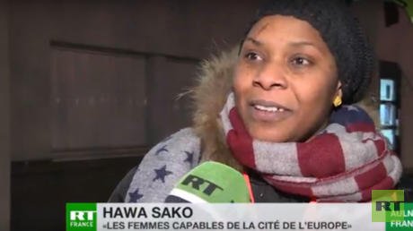 Objectif zéro voitures brûlées : à Aulnay, une brigade de mères patrouille pour le Nouvel An 