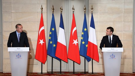 Macron à Erdogan : les négociations d'Astana sur la Syrie «ne construiront pas la paix»