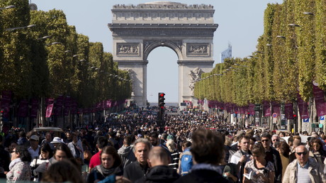 Immigration : près de 50% des Français croient au «remplacement»