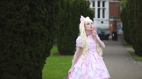 10 000 livres sterling pour devenir une poupée vivante 