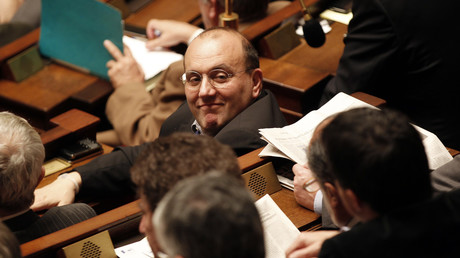 Une section locale du PS présente Julien Dray comme le «vrai» Baron noir de la série de Canal+