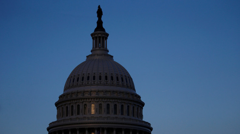 «Shutdown» éclair aux Etats-Unis : Trump attaqué sur sa droite