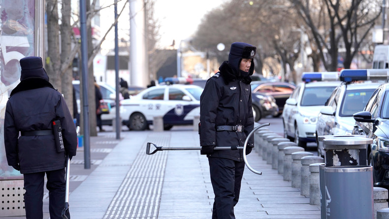 Attaque au couteau à Pékin : un mort et 12 blessés (VIDEO)