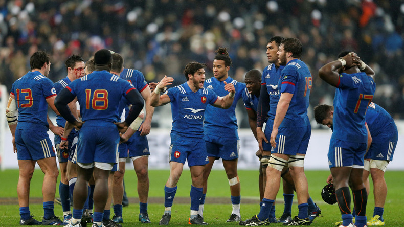 «Soirée fessées», «gonzesse» et bagarre : nouvelles révélations sur la nuit des Bleus en Ecosse