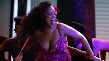 «Rihanna fait partie des Illuminati»: des religieux s'opposent à la venue de la chanteuse au Sénégal